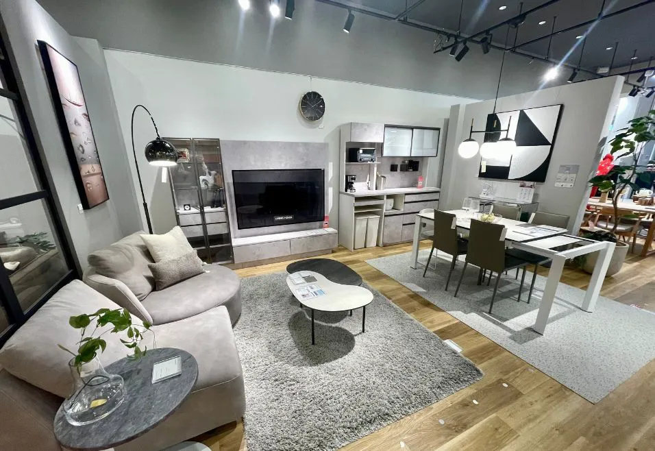 LIVING HOUSE. イオンモール広島府中店｜店舗検索｜リビングハウス企業